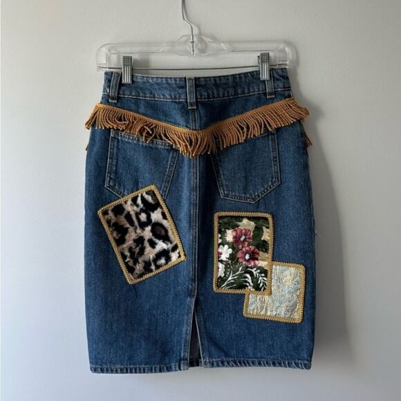 Jeremy Scott Skirts - Picture 2 of 4